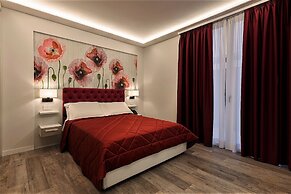 PETIT HOTEL