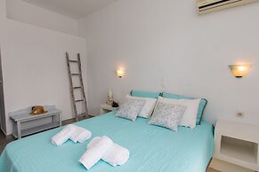 Studio Strouvalis