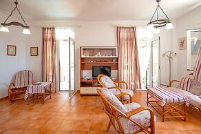 Takis House in Katavolos