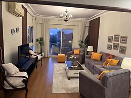 Nile View Apartment - Sleeps 4 & Balcony