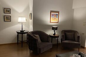Nile View Apartment - Sleeps 4 & Balcony