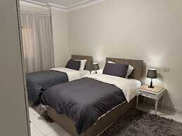Nile View Apartment - Sleeps 4 & Balcony
