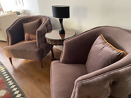 Nile View Apartment - Sleeps 4 & Balcony