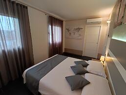Therra Lodge