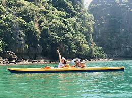Halong Crown Cruise
