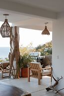 Casa Roni by Xeno