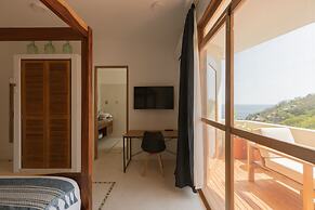 Casa Roni by Xeno