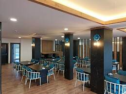 The Marine Hotel