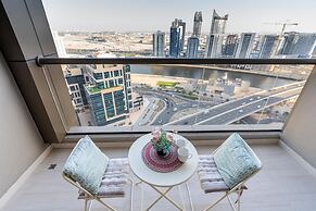 SuperHost - Vibrant Studio With Canal View Near Dubai Mall