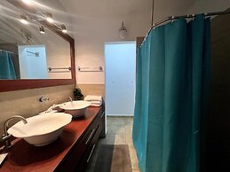 Mares Guesthouse