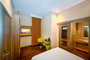 Super 8 By Wyndham Solo Indonesia