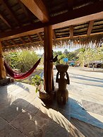 Urbano's Pacific Jungle Hostel