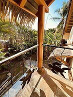 Urbano's Pacific Jungle Hostel