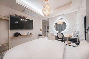 FEBRUARY HOTEL LIONS PARK DAEGU