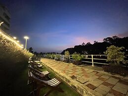 USABAI Riverside Boutique Hotel