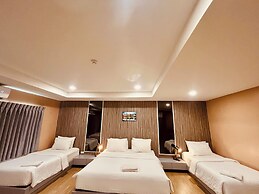 USABAI Riverside Boutique Hotel