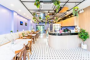 USABAI Riverside Boutique Hotel