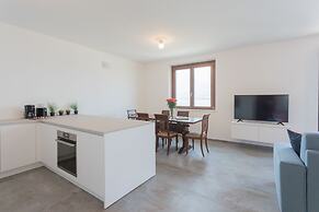 Dream Lake Apartments