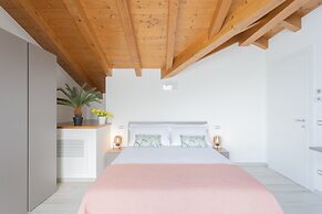 Dream Lake Apartments