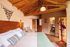 Unuwasi Hotel & Villa
