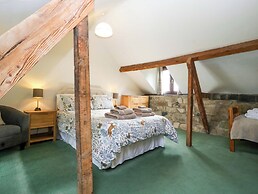 Redstart Cottage