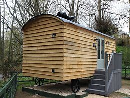 Foxes Den
