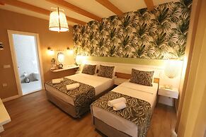 Dolphin Park Hotel