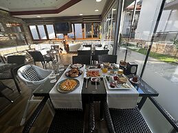 Dolphin Park Hotel