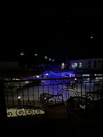 Dolphin Park Hotel