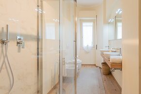 Sala Comacina Villas