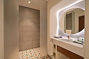 Mina Hotel and Residences By the Torch