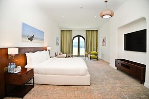 Mina Hotel and Residences By the Torch