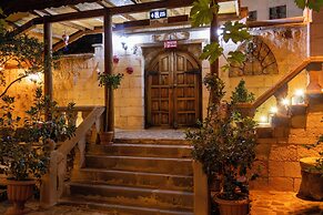Peri Cave Konak