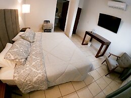 Point City Hotel