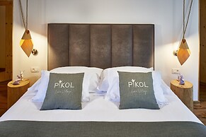 Pikol Lake Village Premium Glamping