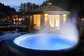 Pikol Lake Village Premium Glamping