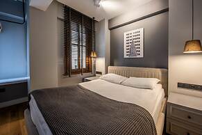 Bguest Pera Suites
