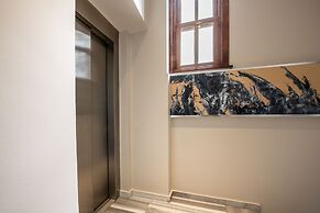 Bguest Pera Suites