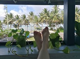 Island Hopper Hotel