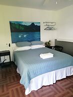 Island Hopper Hotel