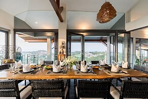 Villa Skyfall