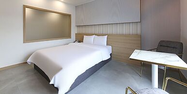 Hotel Advance