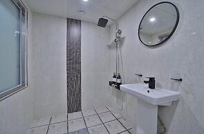 Hotel Advance