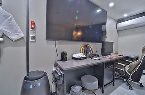 Hotel Advance