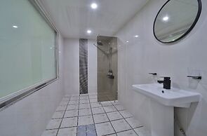 Hotel Advance
