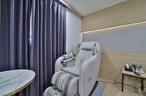 Hotel Advance