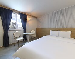 Hotel Advance
