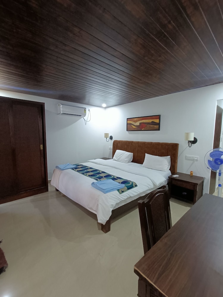 Grand Sea Shades Goa