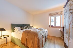 Chalet Silver Fox
