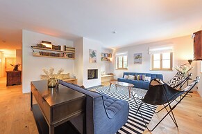 Chalet Silver Fox